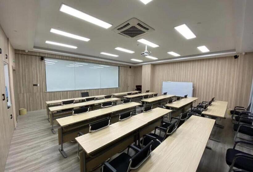 Hanting Hotel Xuancheng Guogou Plaza