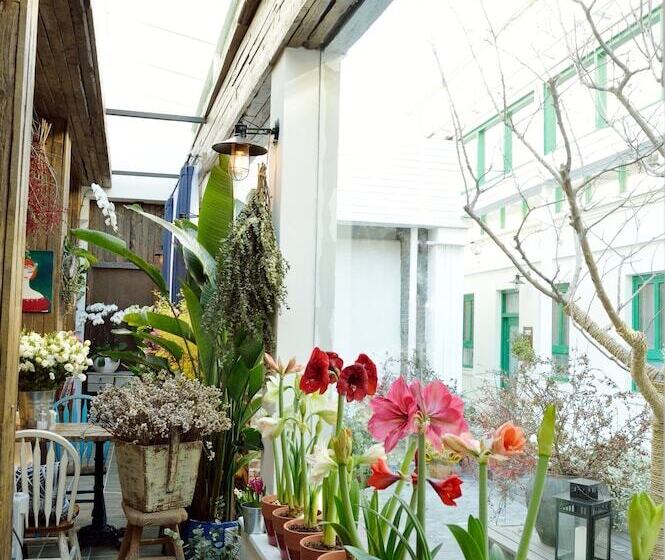 Peking Station Youth Hostel