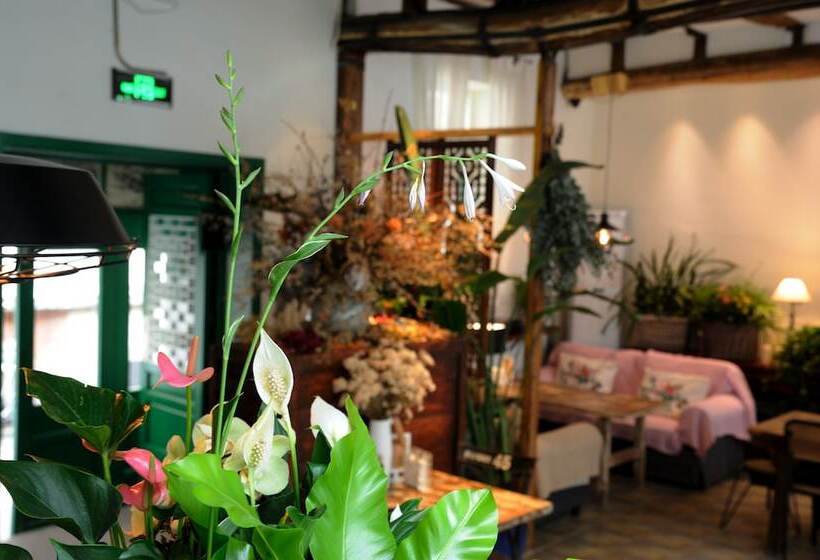 Peking Station Youth Hostel