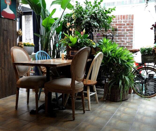 Peking Station Youth Hostel