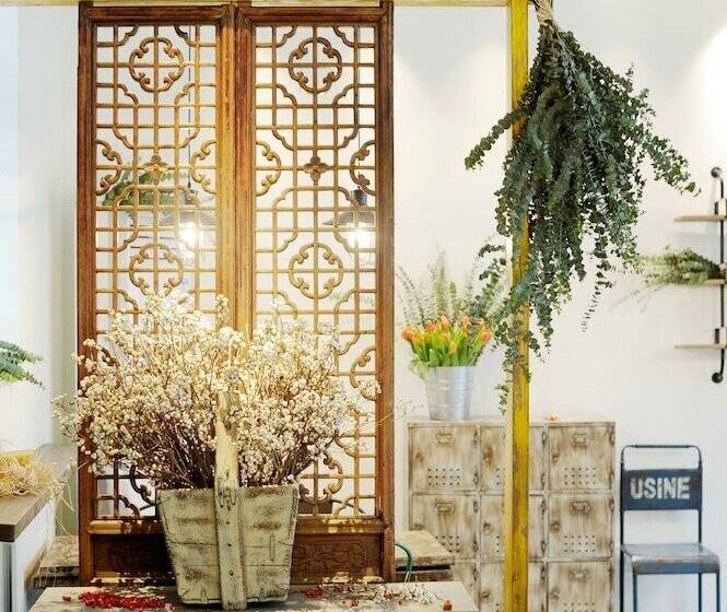 Peking Station Youth Hostel