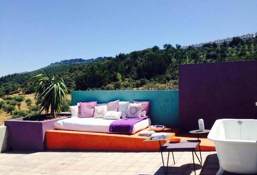 پانسیون Convento Senhora Da Vitória