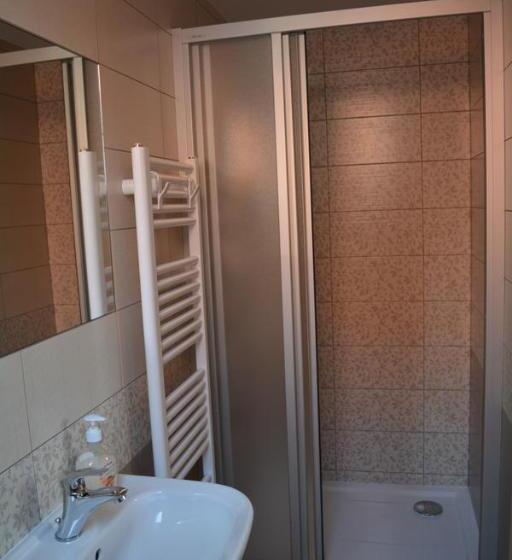 פנסיון Penzion Sklep Sv. Urbana