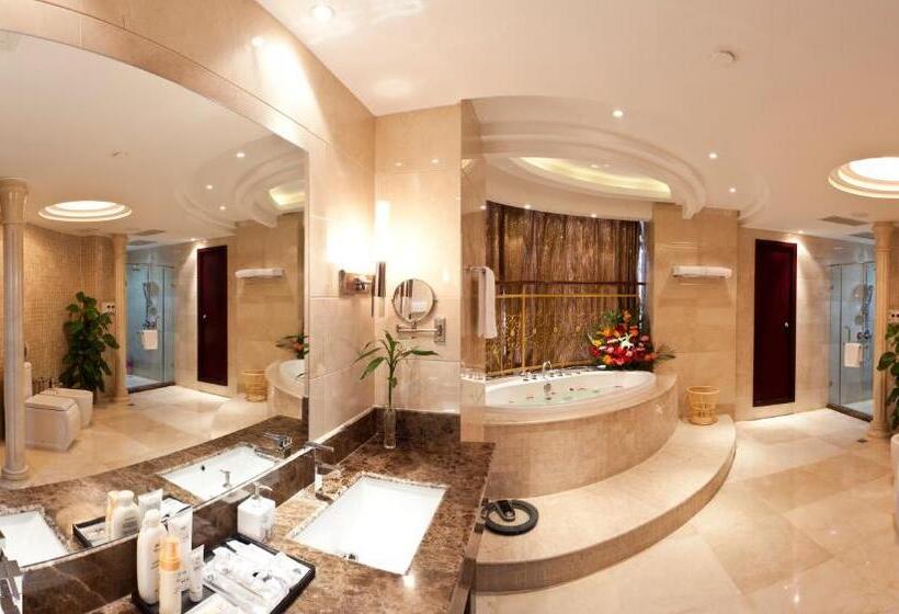 Отель Bliss International Weihai