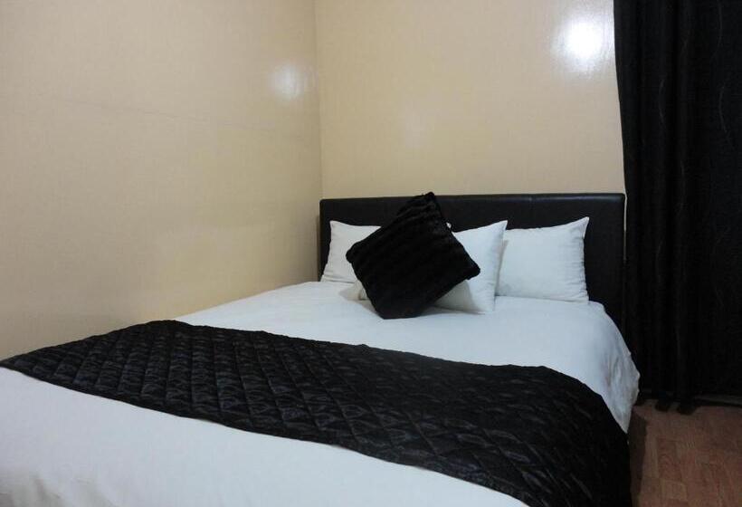 City View Hotel   Roman Road Market