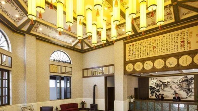 בית מלון כפרי Eden Club House