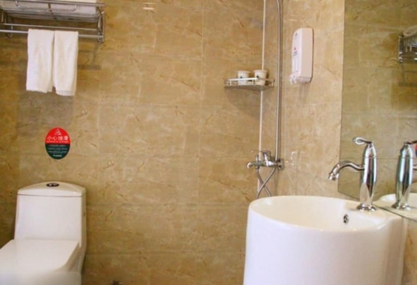 Hotell Greentree Inn Sanya Heping Street Lover Bridge Express