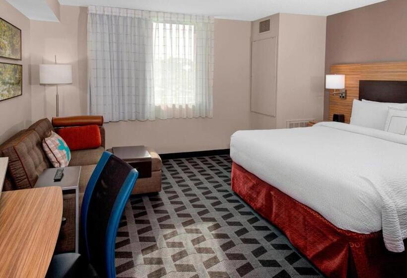 هتل Towneplace Suites By Marriott Parkersburg