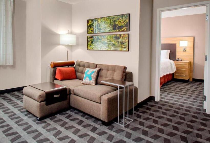 هتل Towneplace Suites By Marriott Parkersburg