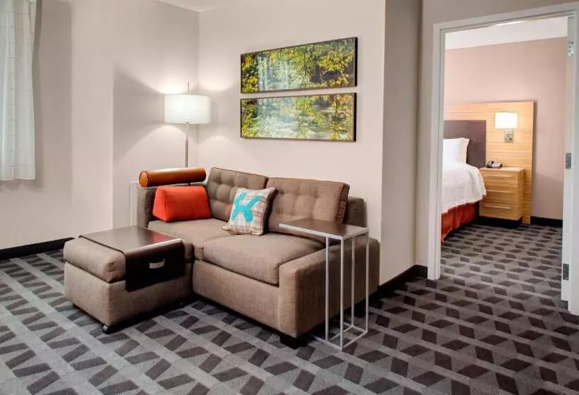 ホテル Towneplace Suites By Marriott Parkersburg