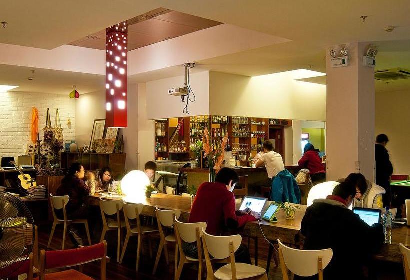 Shanghai Rock & Wood International Youth Hostel