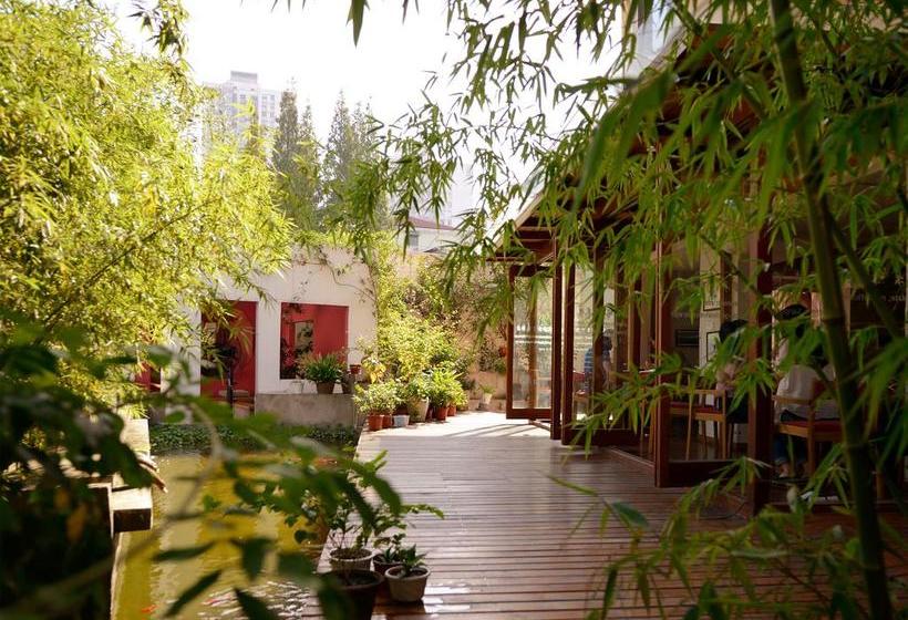 Shanghai Rock & Wood International Youth Hostel