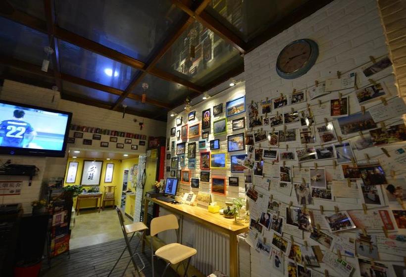Tianjin Three Brothers Youth Hostel
