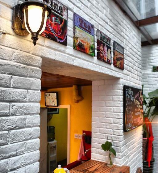 Tianjin Three Brothers Youth Hostel