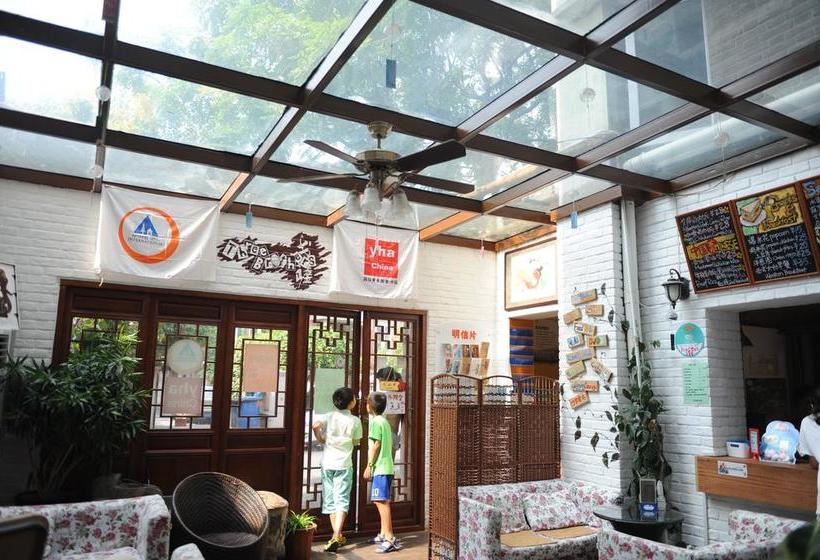 Tianjin Three Brothers Youth Hostel