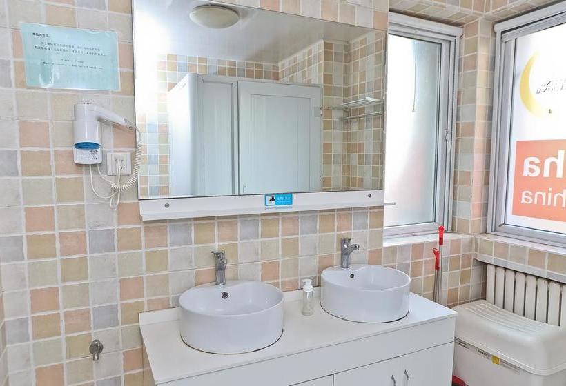 Tianjin Three Brothers Youth Hostel