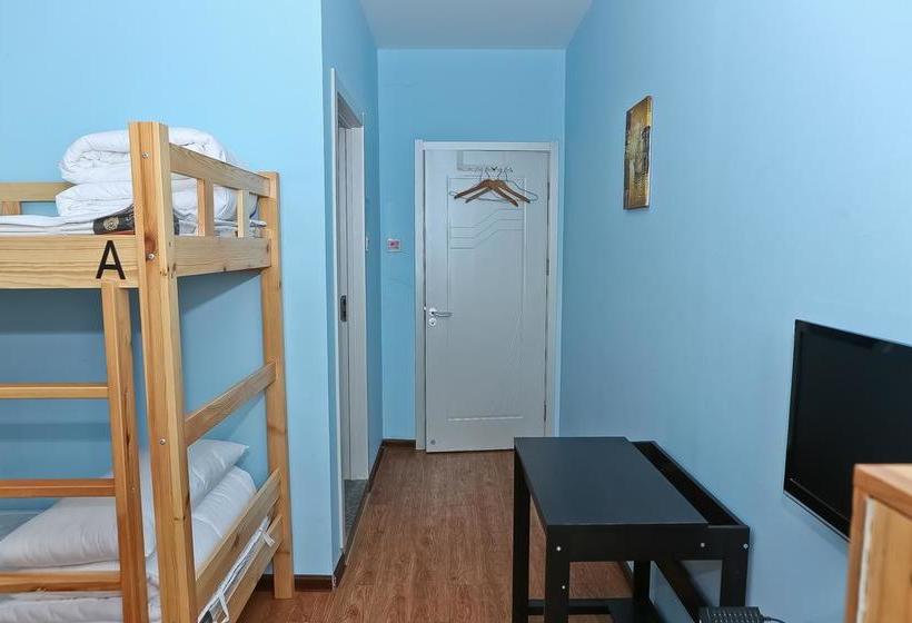 Tianjin Three Brothers Youth Hostel