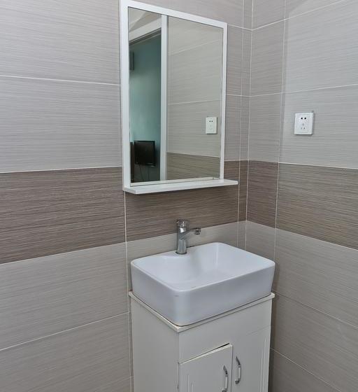 Tianjin Three Brothers Youth Hostel