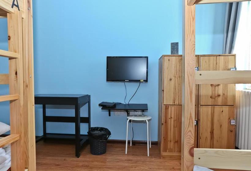 Tianjin Three Brothers Youth Hostel