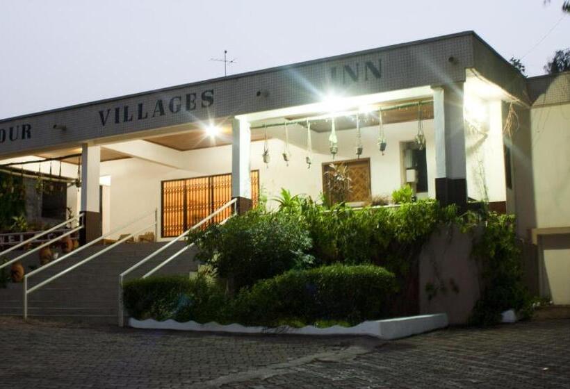 בית מלון כפרי Four Villages Inn