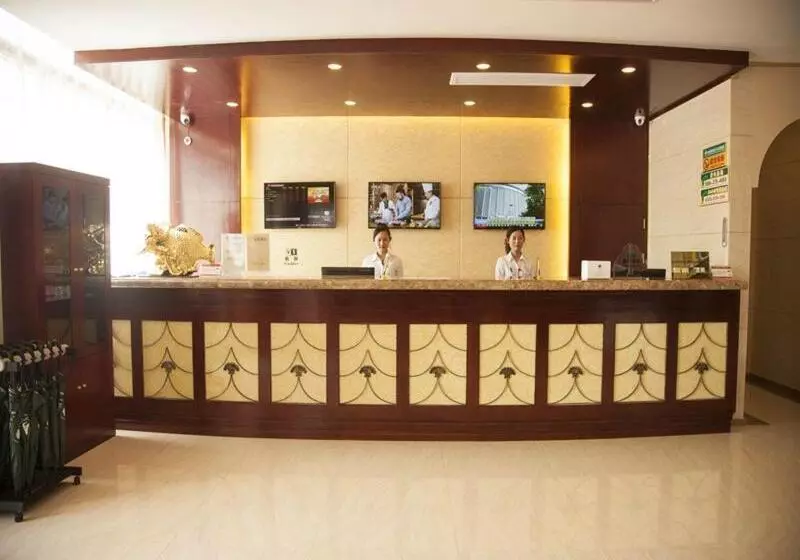 Hotelli Greentree Inn Shandong Zoucheng Railway Station Huochang Road Business