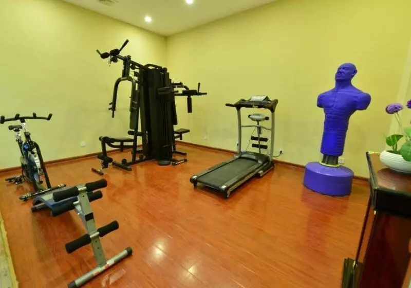 Hotelli Greentree Inn Shandong Zoucheng Railway Station Huochang Road Business