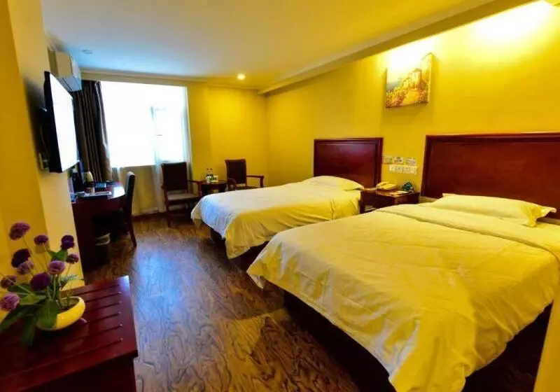 Hotelli Greentree Inn Shandong Zoucheng Railway Station Huochang Road Business