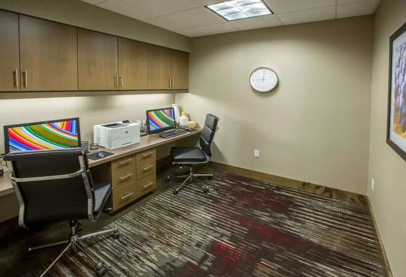 Hotelli Hampton Inn & Suites Buellton/santa Ynez Valley