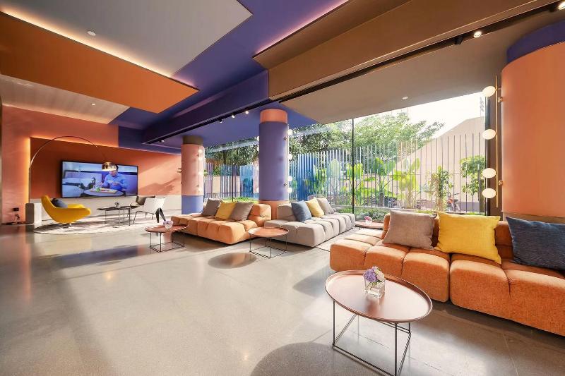 Hotel Hanting Shanghai Xujiahui Caobao Road Metro Station