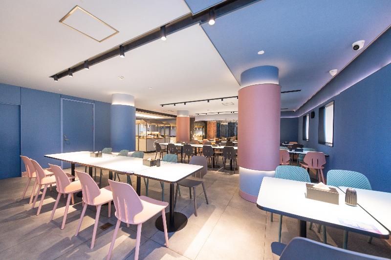 Hotel Hanting Shanghai Xujiahui Caobao Road Metro Station