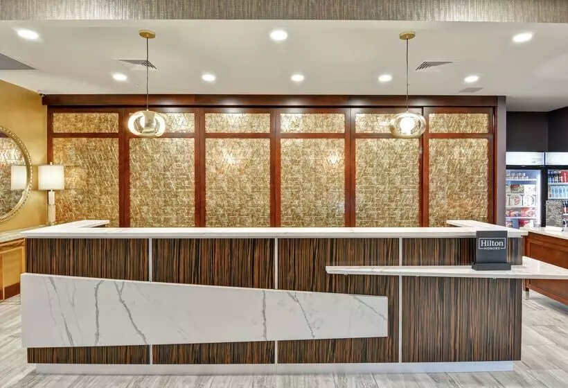 هتل Homewood Suites By Hilton New Hartford Utica