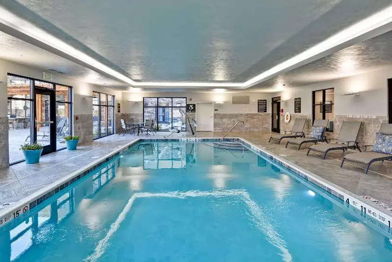 هتل Homewood Suites By Hilton New Hartford Utica