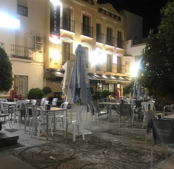 בית מלון כפרי Hostal Plaza