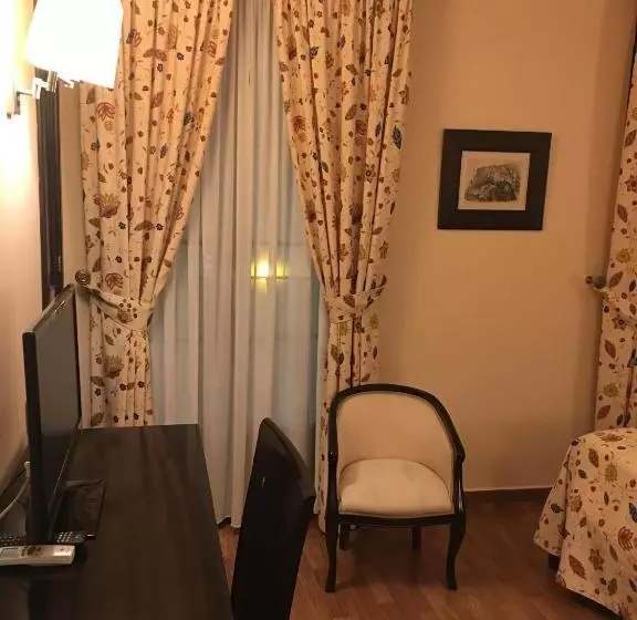 Hotelli Hostal Plaza