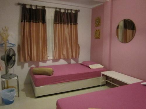 هاستل Na Na Chart Phuket