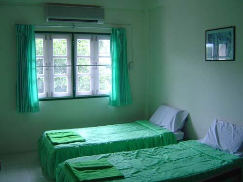 هاستل Na Na Chart Phuket