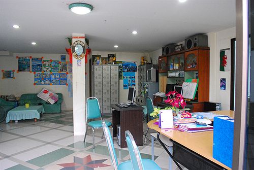 هاستل Na Na Chart Phuket