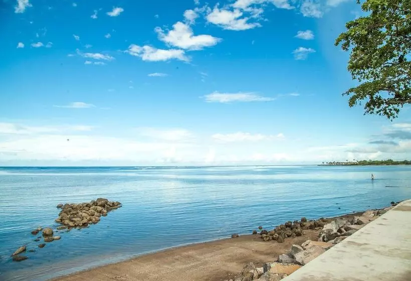 تختخواب و صبحانه Ulalei Lodge