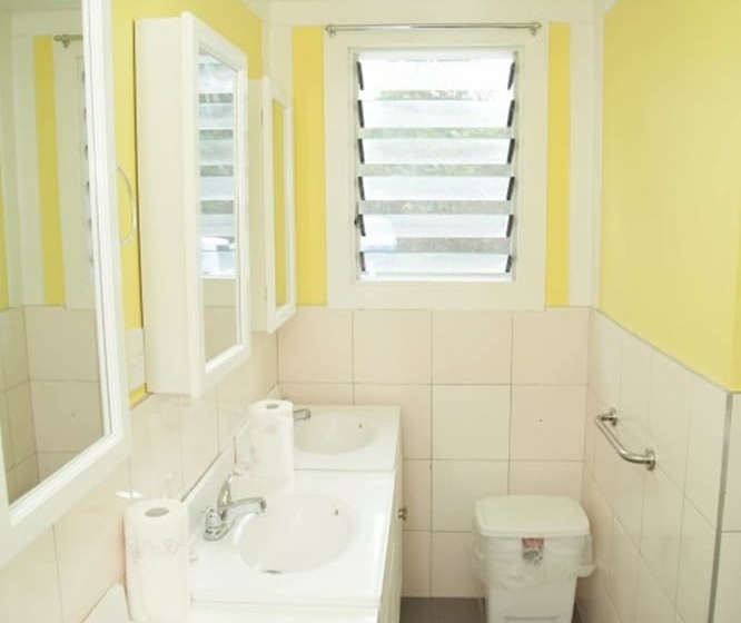 تختخواب و صبحانه Ulalei Lodge