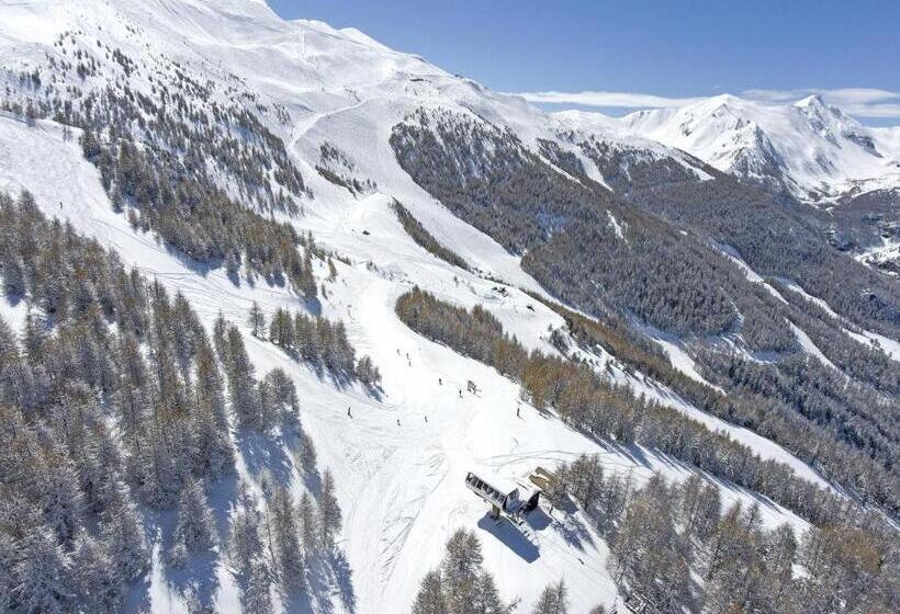 Hauts De Préclaux By Infini Mountain