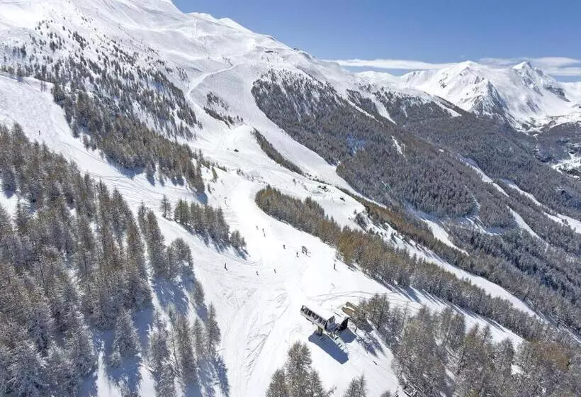 Hauts De Préclaux By Infini Mountain
