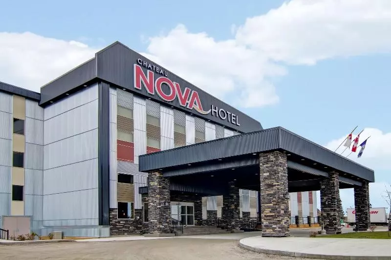 ホテル Chateau Nova Yellowknife