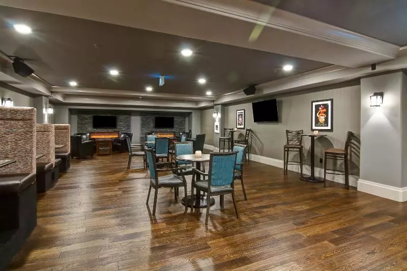 ホテル Chateau Nova Yellowknife