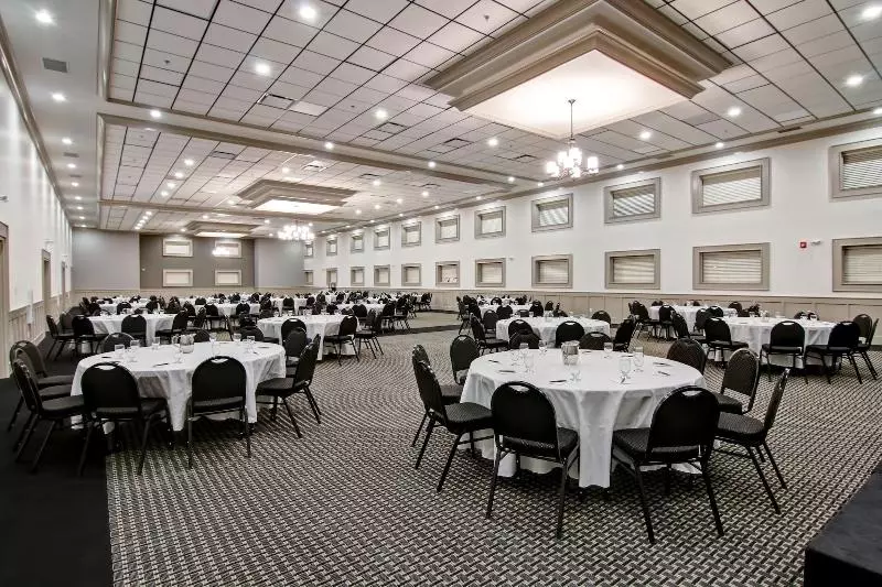 ホテル Chateau Nova Yellowknife
