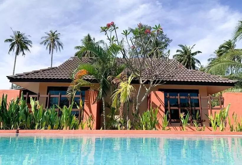 Hotelli Coconut Beach Villa Langkawi