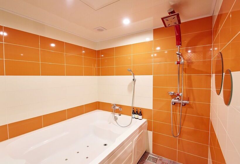 בית מלון כפרי Hyu