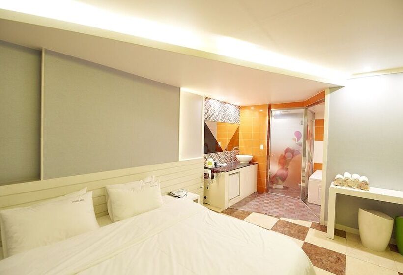 בית מלון כפרי Hyu