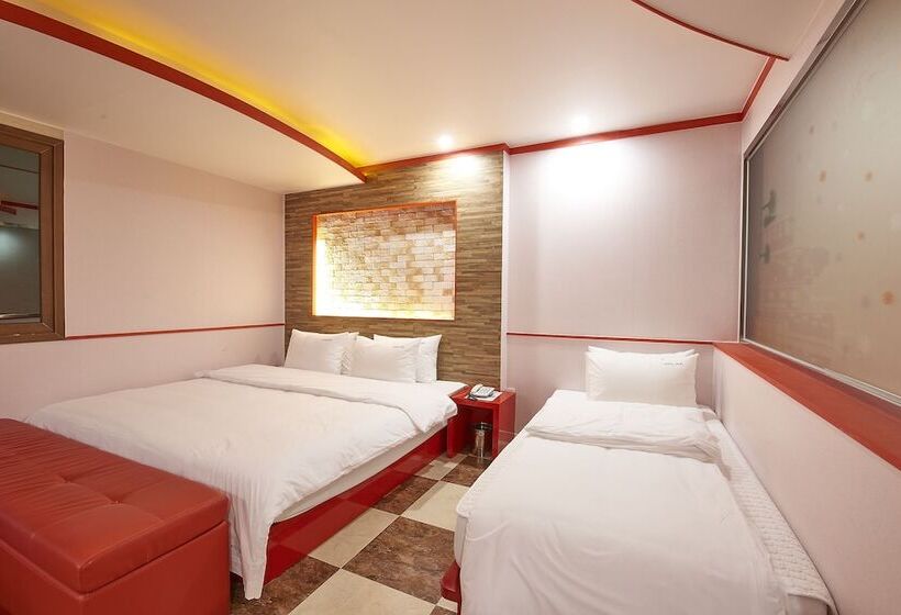 בית מלון כפרי Hyu