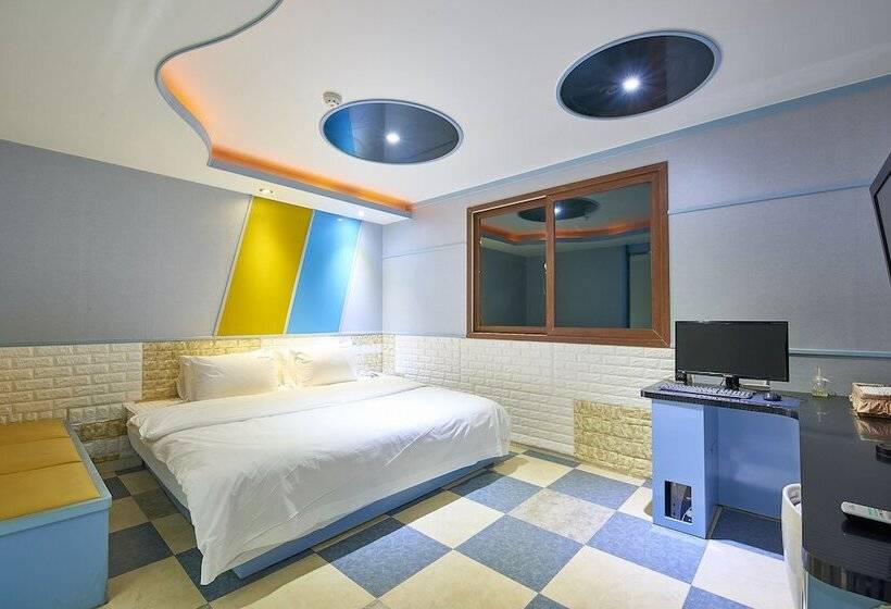 בית מלון כפרי Hyu