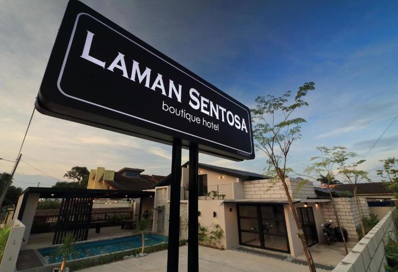 בית מלון כפרי Laman Sentosa Boutique Residence
